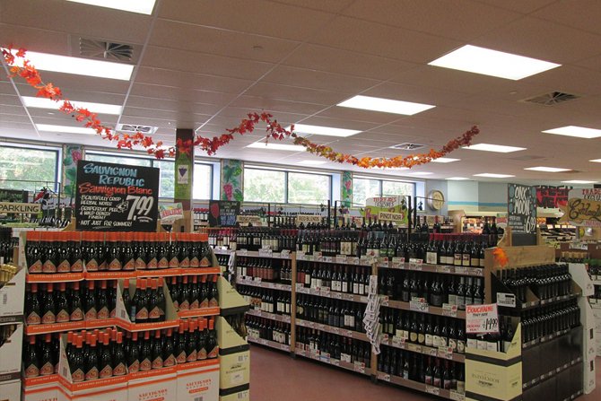 Czy wspólnota mieszkaniowa może decydować o sprzedaży alkoholu w budynku w trybie obiegowym?