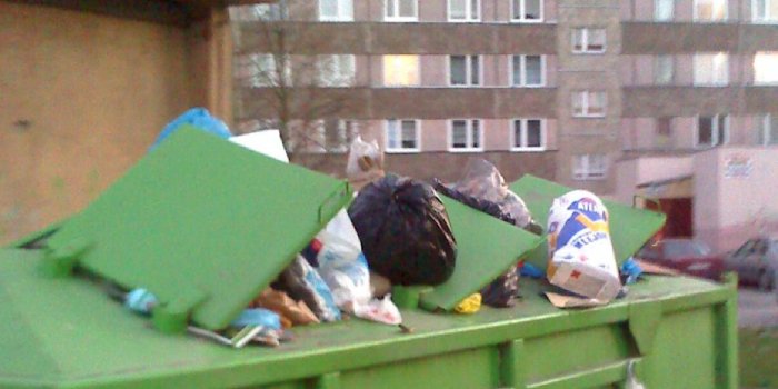 Wspólnota musi złożyć deklarację śmieciową za wszystkich mieszkańców