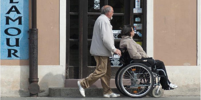 Bezpieczeństwo i ewakuacja osób z niepełnosprawnościami