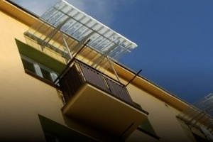 Poznaj prosty sposób na zadaszenie balkonu »