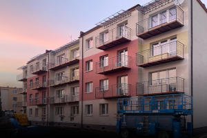 Sposób montażu balkonów dostawnych bez ingerencji w pomieszczenia mieszkalne »
