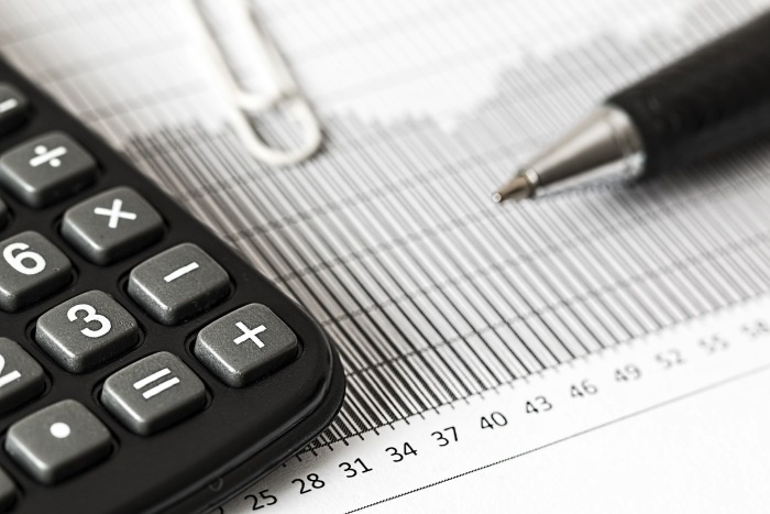 Kalkulator marży – klucz do efektywnego zarządzania finansami w Twoim biznesie