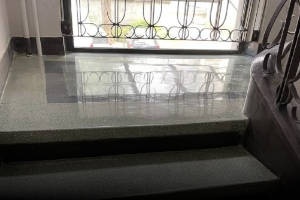 Renowacja schodów z lastryka - jak je naprawić i zabezpieczyć przed zniszczeniem?