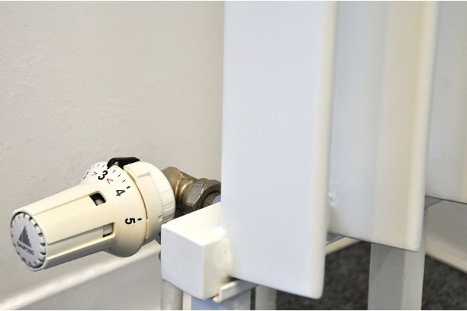 Zastosowanie podzielnik&oacute;w koszt&oacute;w ciepła z założenia miało dostosować rachunki za ciepło do indywidualnego zużycia i stymulować zachowania energooszczędne
fot. Pixabay