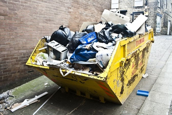 Kontener na śmieci; Pixabay