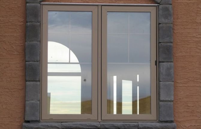 Okna to jeden ze znak&oacute;w zapytania w kwestii części wsp&oacute;lnych nieruchomości.
arch.