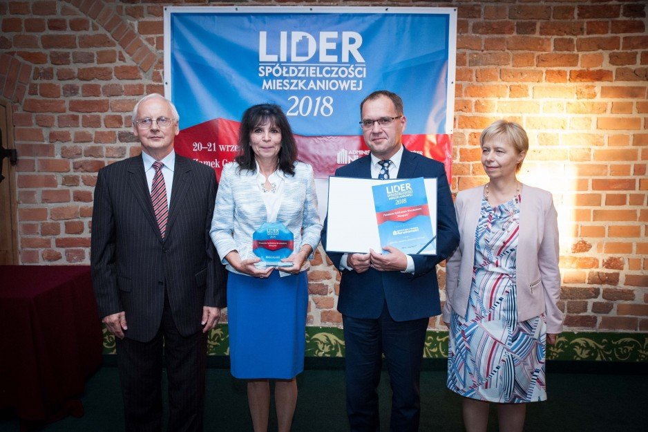 Małgorzata Tomkowiak, wiceprezes zarządu,
i Jan Marciniak, prezes zarządu SM „Winogrady”
w Poznaniu