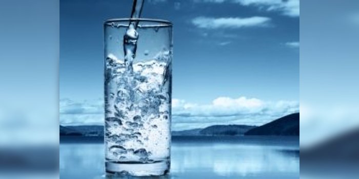 Jak oszczędzać wodę latem - sposoby z życia wzięte
stocknadia/Shutterstock