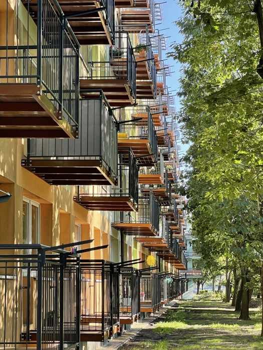 montaz balkonow wspornikowych balkon tech11
