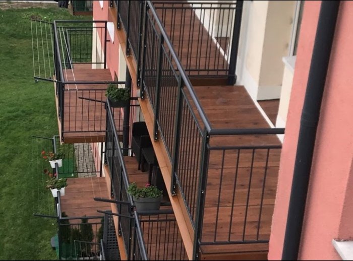 montaz balkonow wspornikowych balkon tech2