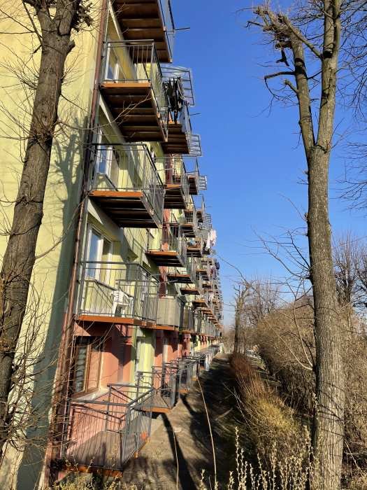 montaz balkonow wspornikowych balkon tech7