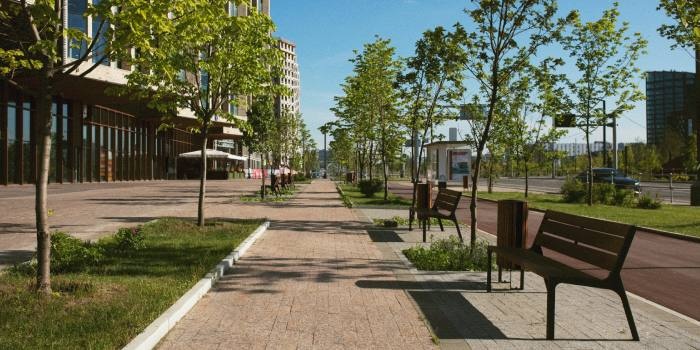 Pożyczki udzielane ze środk&oacute;w&nbsp;KPO&nbsp;przyczynią się do poprawy jakości wody i zmniejszenia zanieczyszczenia w&oacute;d gruntowych, wymiany oświetlenia zewnętrznego na energooszczędne i poprawy bezpieczeństwa pieszych, fot. Freepik