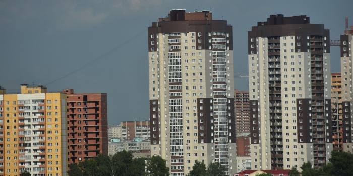 Czy zarząd sp&oacute;łdzielni mieszkaniowej może sam ustanowić służebność gruntową lub drogową, gdy grunt jest przedmiotem wsp&oacute;łwłasności ułamkowej, sp&oacute;łdzielni mieszkaniowej i innych os&oacute;b, prawnych lub fizycznych? Fot. Pixabay