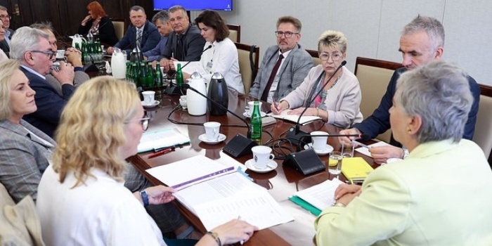 Senacki Zesp&oacute;ł ds. Rozwoju Rynku Nieruchomości