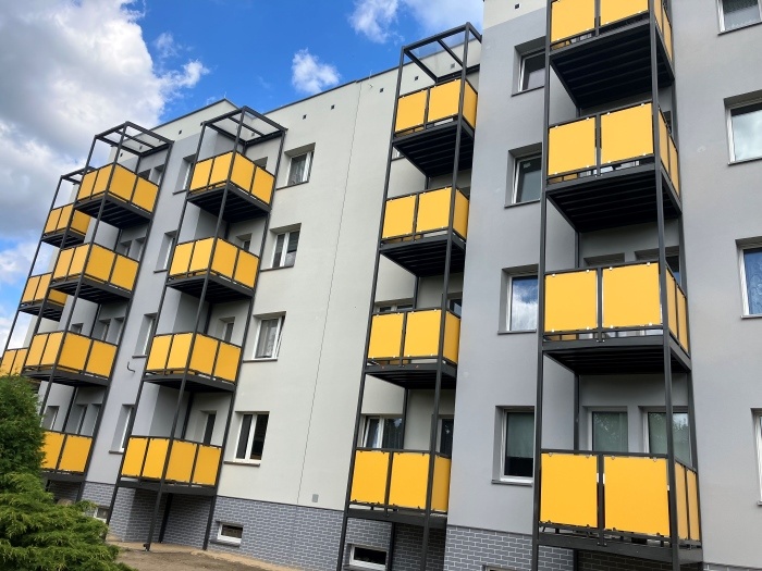 prokostal balkony dostawiane zolte