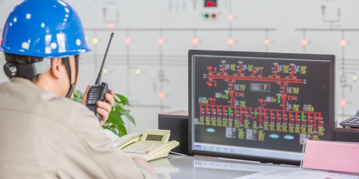 Nowelizacja Prawa energetycznego wprowadza nowe obowiązki dotyczące bezpieczeństwa system&oacute;w informatycznych, wymiany danych oraz rozliczeń na rynku energii, fot. Magnific